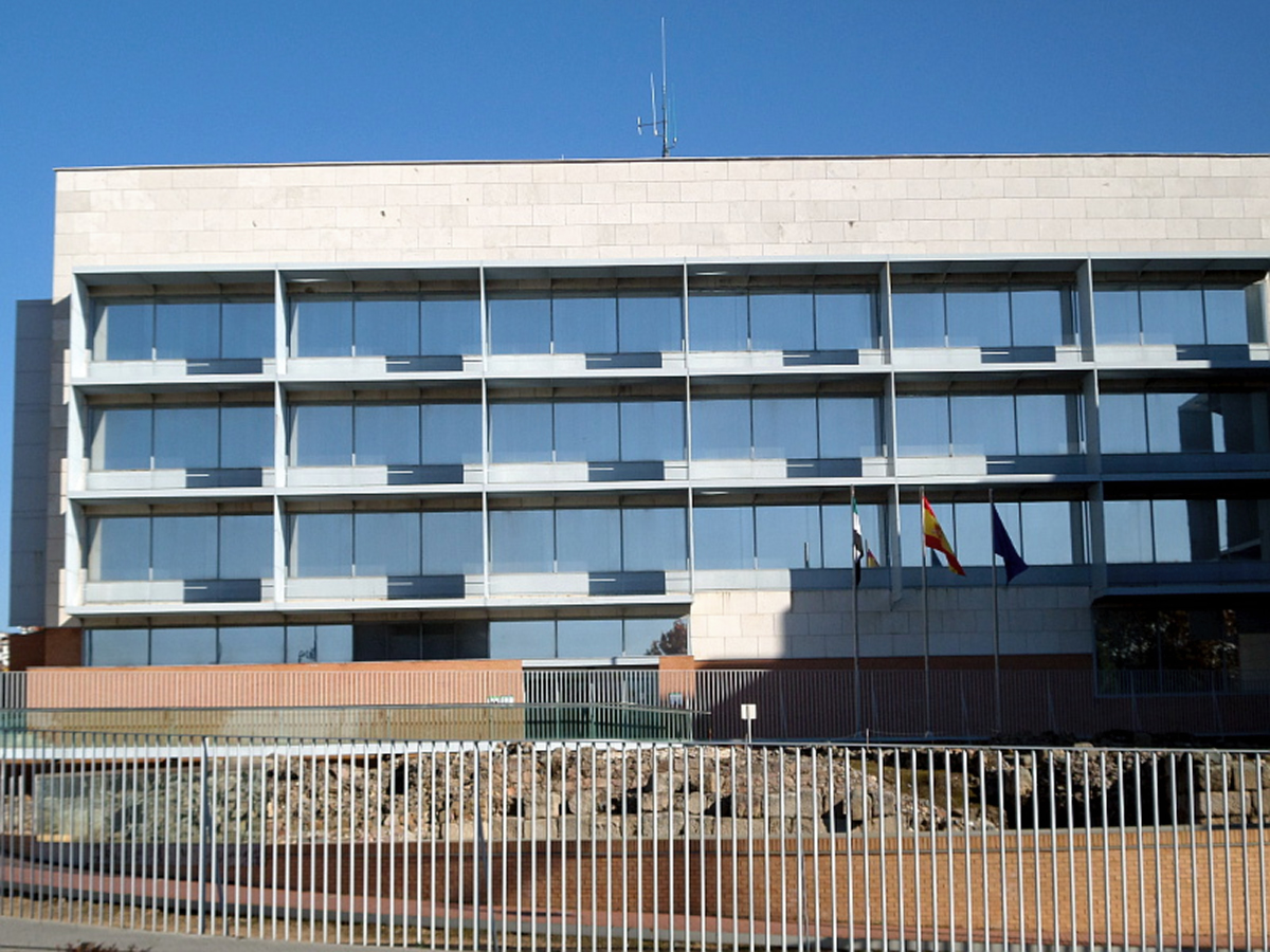 Junta de Extremadura - Edificio Morerías
